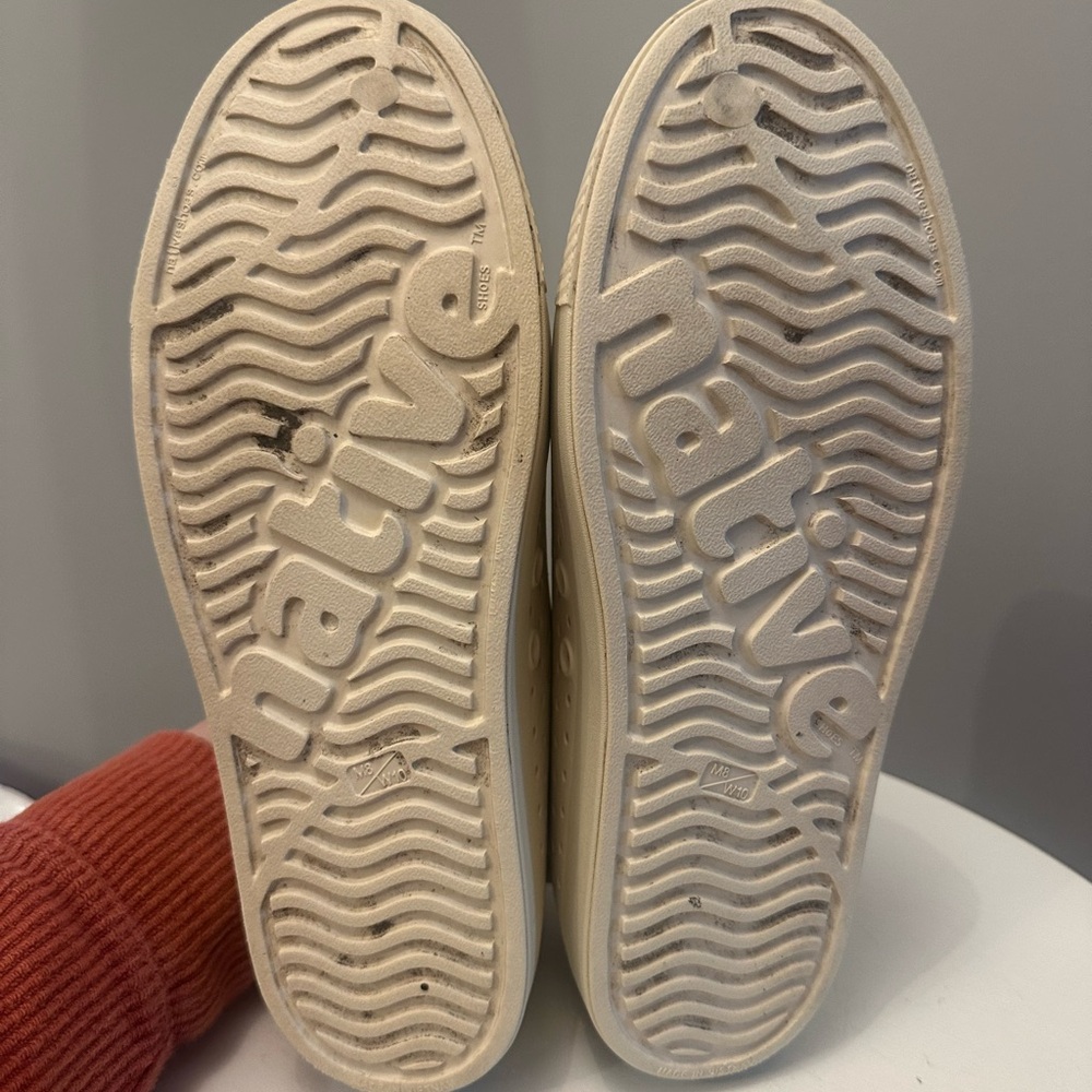 EUC Native x Star Wars Sneakers. Women’s 10/men’s 9. - Picture 6 of 7